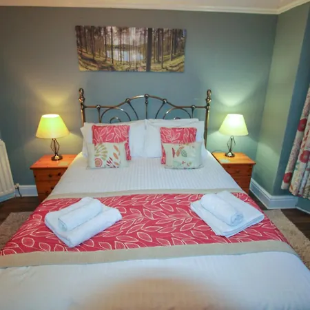 Ferienhaus Carlton Ground Floor, Centrally Located In