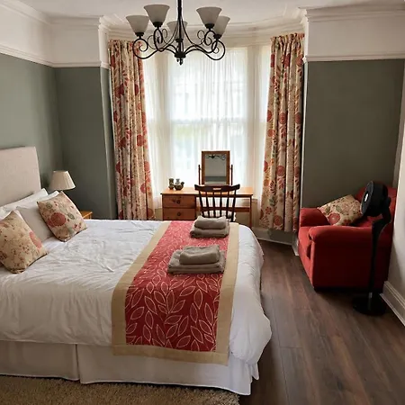 Carlton Ground Floor, Centrally Located In Ferienhaus *