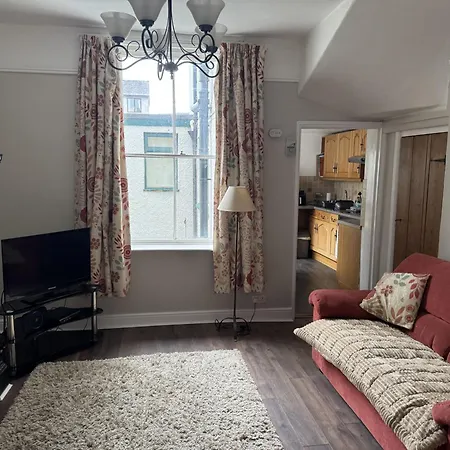 Carlton Ground Floor, Centrally Located In Ferienhaus *